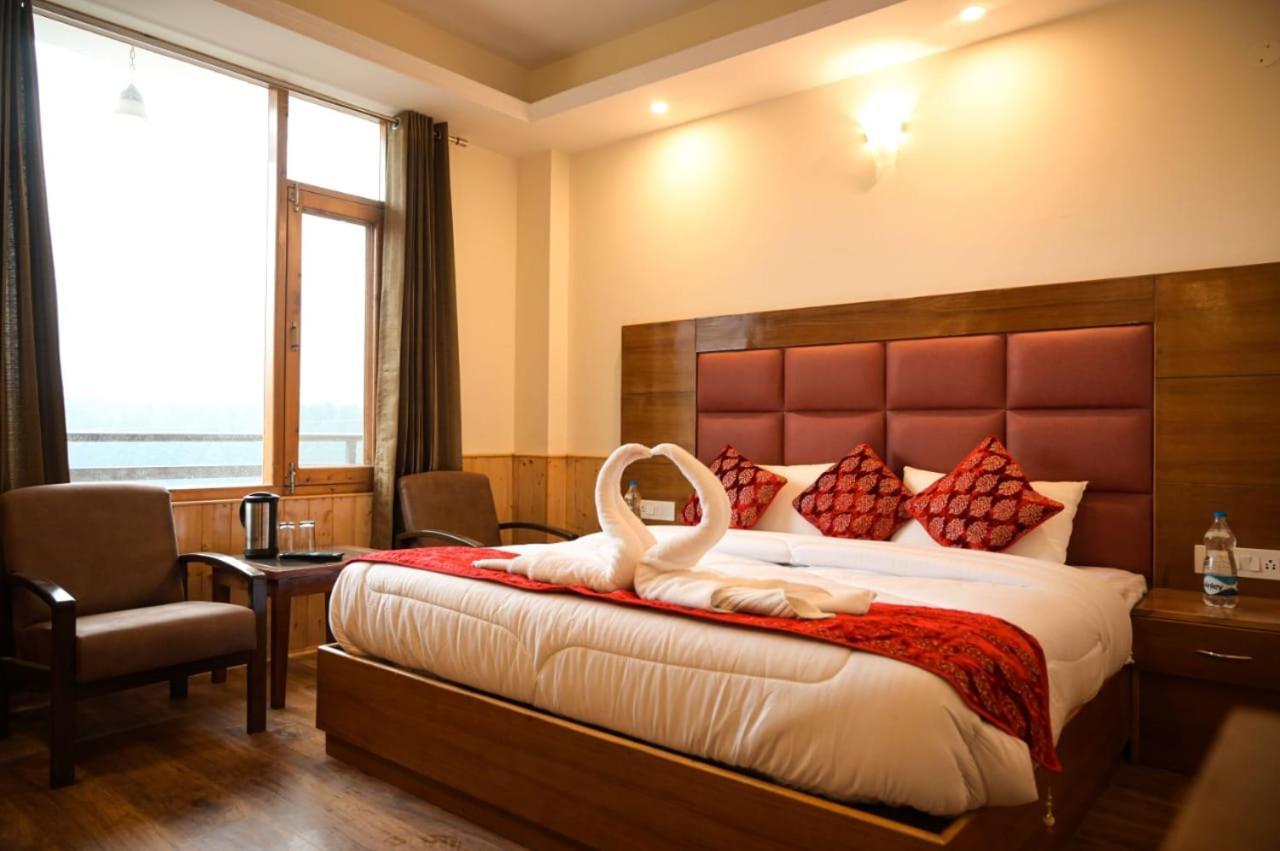 Lotus Inn Rohtang View Manāli Exteriör bild